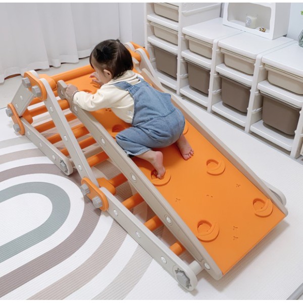 Ρυθμιζόμενη σκάλα αναρρίχησης με τσουλήθρα και τοίχο αναρρίχησης 4 τεμαχίων που διαμορφώνεται σε διάφορα σχήματα σε λευκό πορτοκαλί