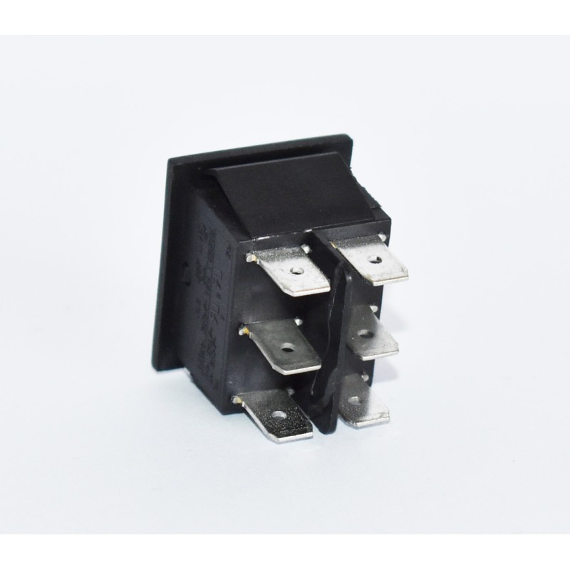 Διακόπτης HIGH SPEED/LOW SPEED παιδικού ηλεκτροκίνητου 16A/250V με έξι υποδοχές Διακόπτης HIGH SPEED/LOW SPEED παιδικού ηλεκτροκίνητου 16A/250V με έξι υποδοχές