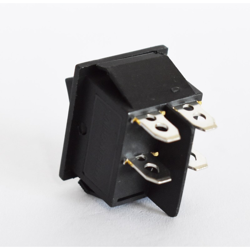 Διακόπτη ενεργοποίησης φώτων 16A 250V 20A 125V με τέσσερις υποδοχές Διακόπτη ενεργοποίησης φώτων 16A 250V 20A 125V με τέσσερις υποδοχές