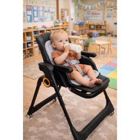 Ηλεκτρικό καρεκλάκι φαγητού Galaxy 3 σε 1 με ανάκληση δυνατότητα κούνιας bluetooth και χειριστήριο απο 3 μηνών έως 20 κιλά σε μαύρο χρώμα