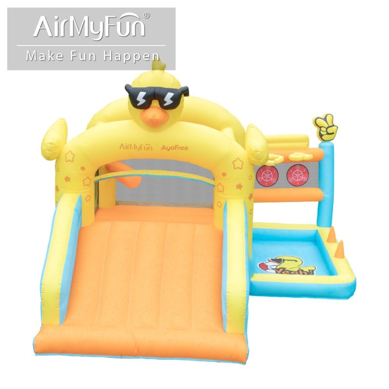 AirMyFun Φουσκωτό Τραμπολίνο Παπάκι με μεγάλη τσουλήθρα δύο μπασκέτες δύο στόχους και κρίκους